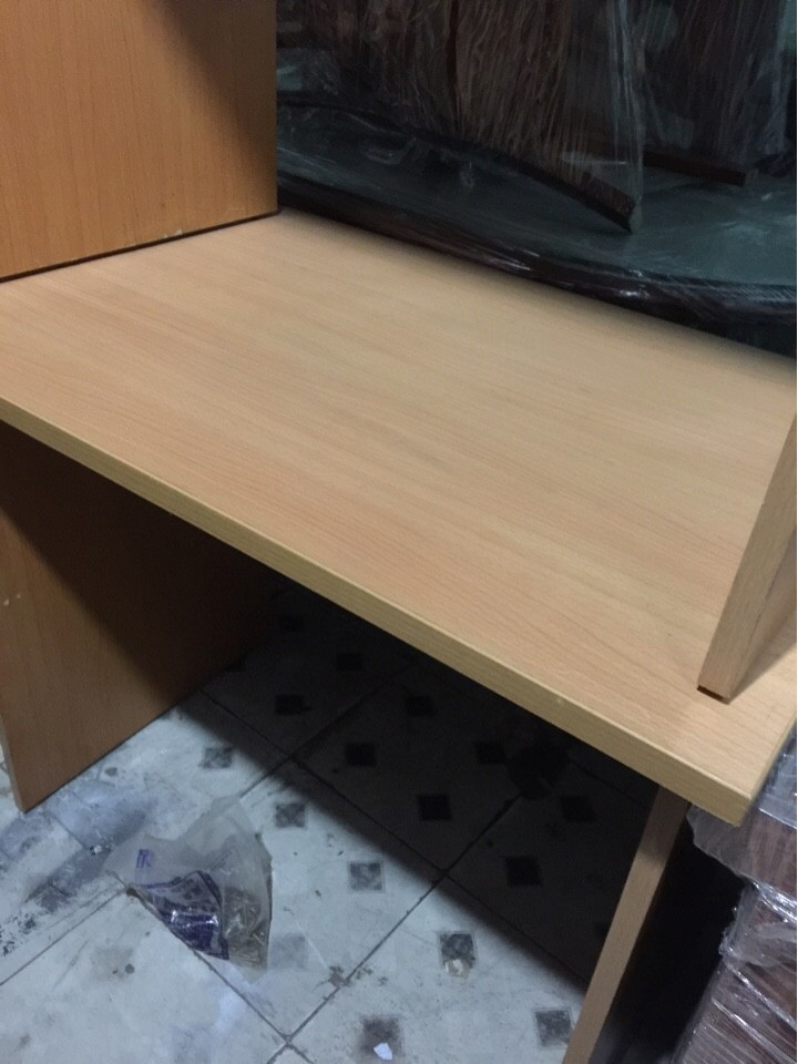 THANH LÝ BÀN LÀM VIỆC 90x60 VÀNG CAM